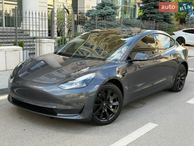 Сірий Тесла Модель 3, об'ємом двигуна 0 л та пробігом 88 тис. км за 23500 $, фото 1 на Automoto.ua