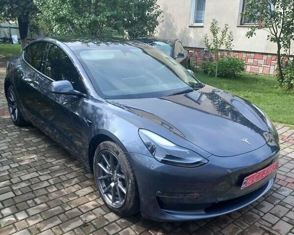 Сірий Тесла Модель 3, об'ємом двигуна 0 л та пробігом 27 тис. км за 22700 $, фото 1 на Automoto.ua