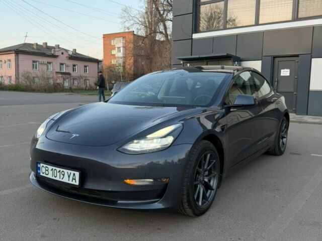 Серый Тесла Модель 3, объемом двигателя 0 л и пробегом 36 тыс. км за 23900 $, фото 1 на Automoto.ua