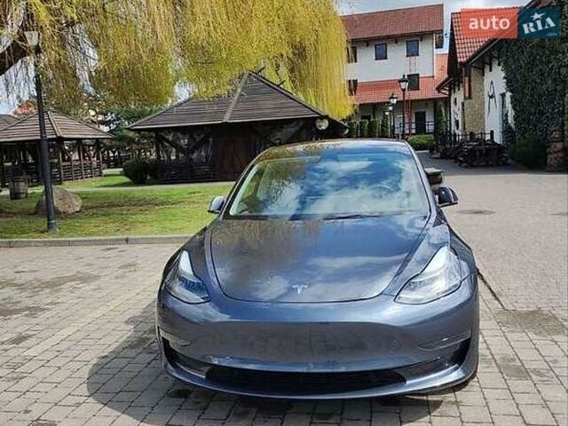 Серый Тесла Модель 3, объемом двигателя 0 л и пробегом 55 тыс. км за 17500 $, фото 1 на Automoto.ua