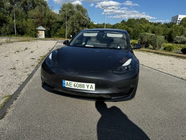 Серый Тесла Модель 3, объемом двигателя 0 л и пробегом 45 тыс. км за 21500 $, фото 1 на Automoto.ua