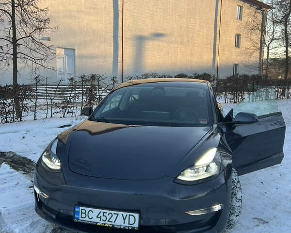 Сірий Тесла Модель 3, об'ємом двигуна 0 л та пробігом 57 тис. км за 22500 $, фото 1 на Automoto.ua