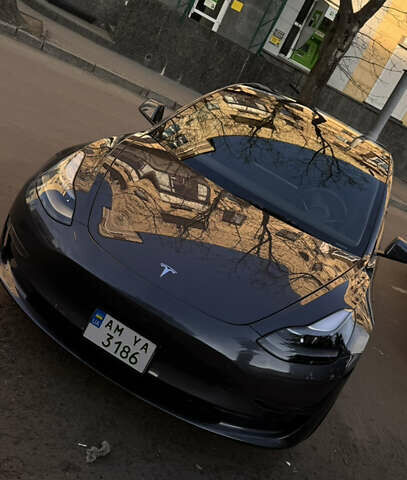 Сірий Тесла Модель 3, об'ємом двигуна 0 л та пробігом 4 тис. км за 24300 $, фото 1 на Automoto.ua