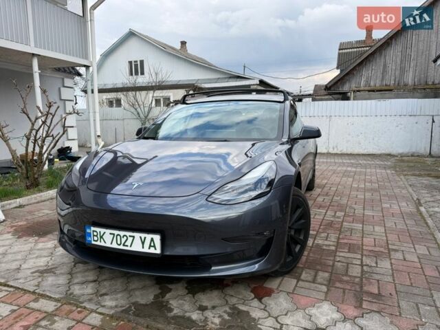 Сірий Тесла Модель 3, об'ємом двигуна 0 л та пробігом 58 тис. км за 23500 $, фото 1 на Automoto.ua