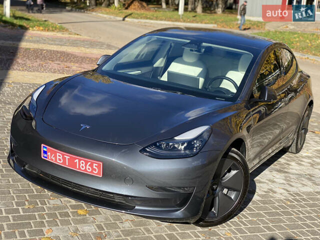 Тесла Модель 3 2023 у Івано-Франківську на Automoto.ua Сірий Тесла Модель 3, об'ємом двигуна 0 л та пробігом 55 тис. км за 20000 $, фото 1 на Automoto.ua