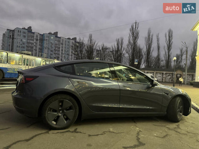 Серый Тесла Модель 3, объемом двигателя 0 л и пробегом 40 тыс. км за 22000 $, фото 1 на Automoto.ua