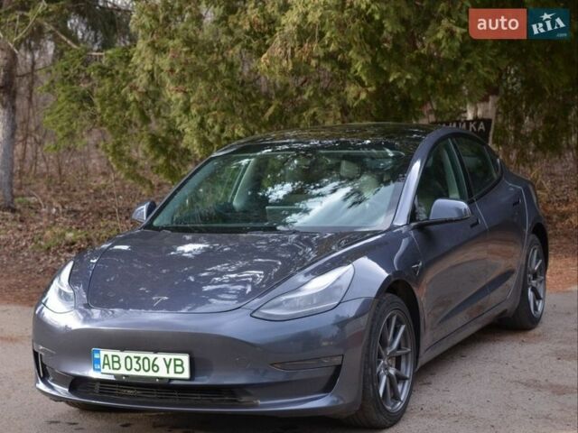 Сірий Тесла Модель 3, об'ємом двигуна 0 л та пробігом 106 тис. км за 17800 $, фото 1 на Automoto.ua