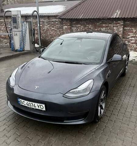 Серый Тесла Модель 3, объемом двигателя 0 л и пробегом 31 тыс. км за 17999 $, фото 1 на Automoto.ua