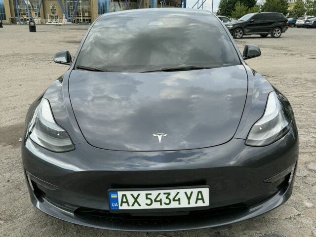 Сірий Тесла Модель 3, об'ємом двигуна 4 л та пробігом 83 тис. км за 21064 $, фото 1 на Automoto.ua