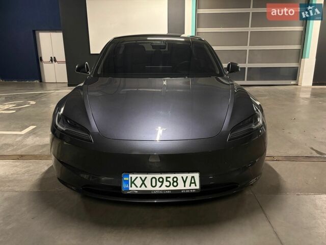Серый Тесла Модель 3, объемом двигателя 0 л и пробегом 40 тыс. км за 27600 $, фото 1 на Automoto.ua