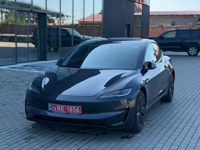 Серый Тесла Модель 3, объемом двигателя 0 л и пробегом 28 тыс. км за 27700 $, фото 1 на Automoto.ua