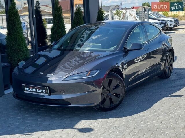 Серый Тесла Модель 3, объемом двигателя 0 л и пробегом 11 тыс. км за 31500 $, фото 1 на Automoto.ua