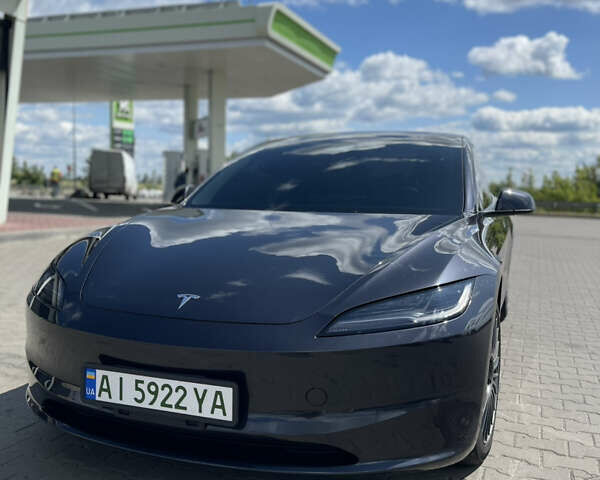 Серый Тесла Модель 3, объемом двигателя 0 л и пробегом 5 тыс. км за 31900 $, фото 1 на Automoto.ua