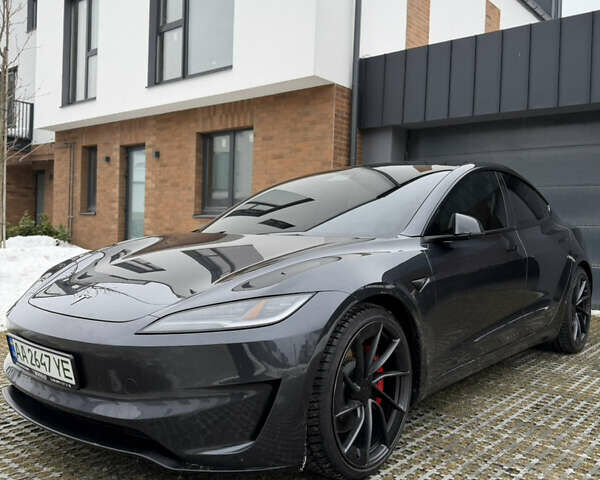 Серый Тесла Модель 3, объемом двигателя 0 л и пробегом 6 тыс. км за 36000 $, фото 1 на Automoto.ua