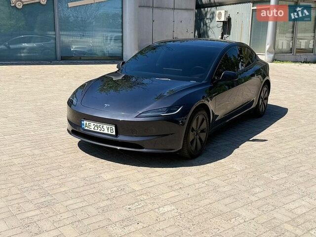 Серый Тесла Модель 3, объемом двигателя 0 л и пробегом 14 тыс. км за 25000 $, фото 1 на Automoto.ua