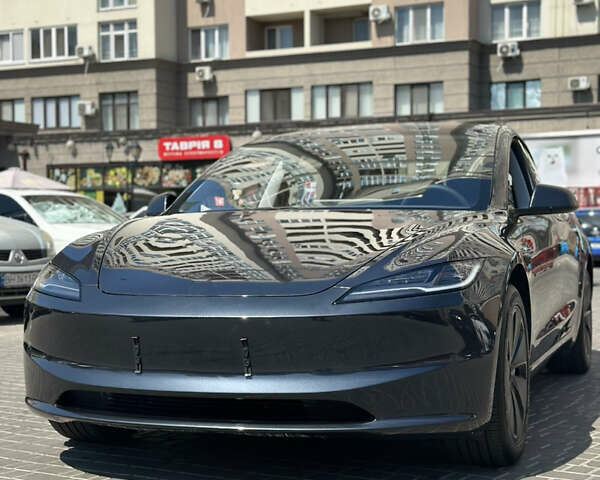 Серый Тесла Модель 3, объемом двигателя 0 л и пробегом 11 тыс. км за 24900 $, фото 1 на Automoto.ua