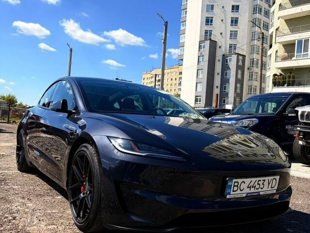 Серый Тесла Модель 3, объемом двигателя 0 л и пробегом 35 тыс. км за 33000 $, фото 1 на Automoto.ua