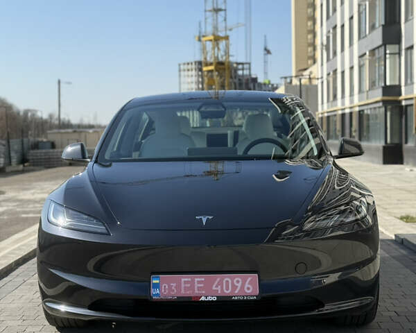 Серый Тесла Модель 3, объемом двигателя 0 л и пробегом 6 тыс. км за 31000 $, фото 1 на Automoto.ua
