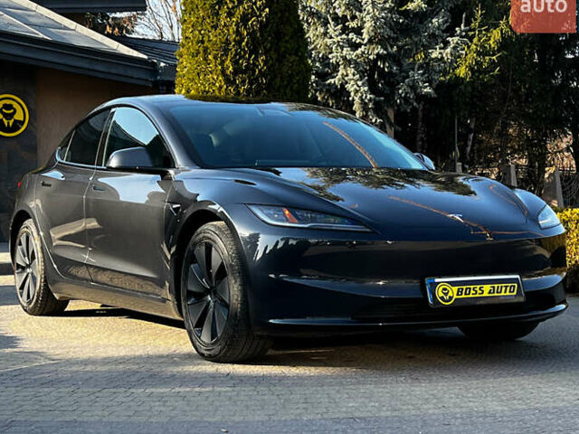 Серый Тесла Модель 3, объемом двигателя 0 л и пробегом 28 тыс. км за 28300 $, фото 1 на Automoto.ua