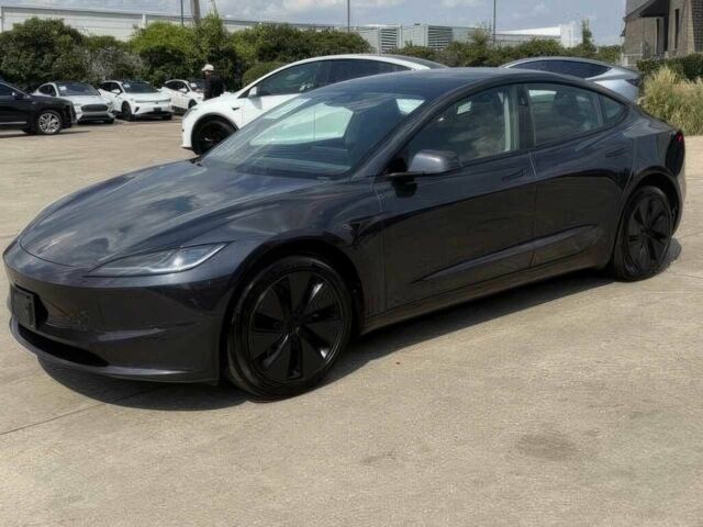 Сірий Тесла Модель 3, об'ємом двигуна 0 л та пробігом 27 тис. км за 14200 $, фото 1 на Automoto.ua