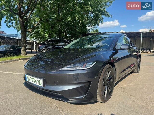 Сірий Тесла Модель 3, об'ємом двигуна 0 л та пробігом 8 тис. км за 31500 $, фото 1 на Automoto.ua