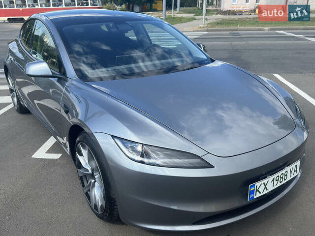 Тесла Модель 3 2024 у Харкові на Automoto.ua Сірий Тесла Модель 3, об'ємом двигуна 0 л та пробігом 1 тис. км за 36800 $, фото 1 на Automoto.ua
