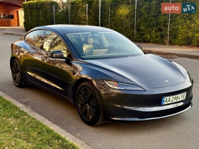Серый Тесла Модель 3, объемом двигателя 0 л и пробегом 29 тыс. км за 28000 $, фото 1 на Automoto.ua