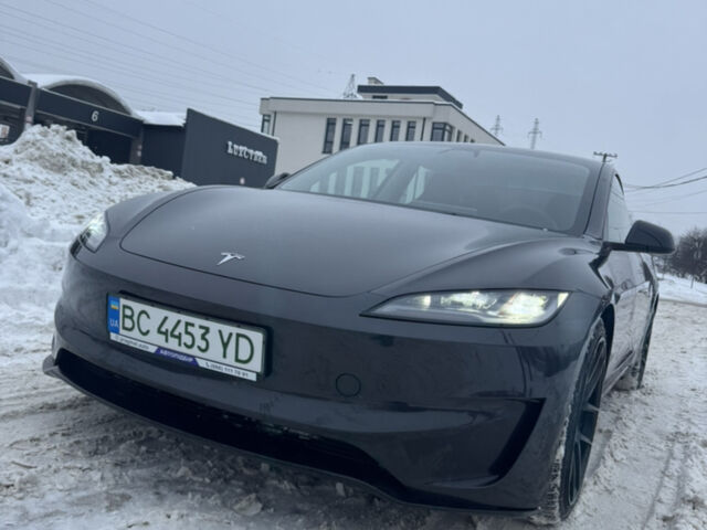 Сірий Тесла Модель 3, об'ємом двигуна 0 л та пробігом 31 тис. км за 31000 $, фото 1 на Automoto.ua