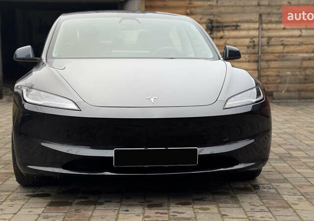 Серый Тесла Модель 3, объемом двигателя 0 л и пробегом 25 тыс. км за 28000 $, фото 1 на Automoto.ua