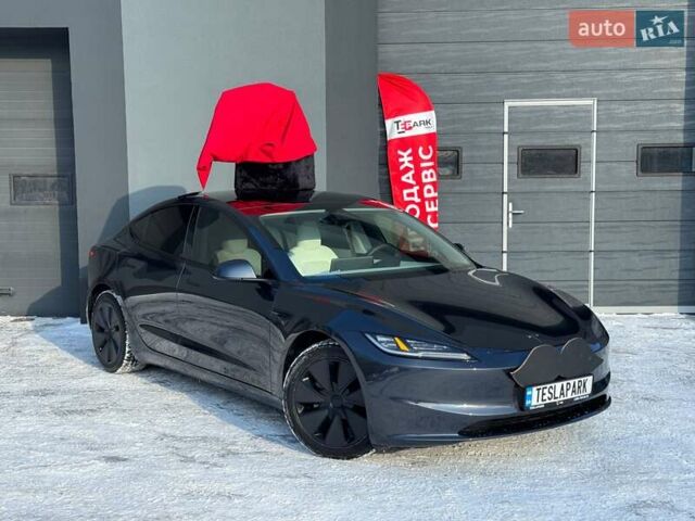 Серый Тесла Модель 3, объемом двигателя 0 л и пробегом 39 тыс. км за 33499 $, фото 1 на Automoto.ua
