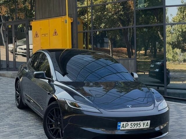 Сірий Тесла Модель 3, об'ємом двигуна 0 л та пробігом 67 тис. км за 30200 $, фото 1 на Automoto.ua