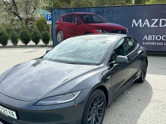 Серый Тесла Модель 3, объемом двигателя 0 л и пробегом 11 тыс. км за 31500 $, фото 1 на Automoto.ua