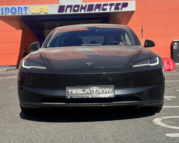 Тесла Модель 3 2024 у Києві на Automoto.ua Сірий Тесла Модель 3, об'ємом двигуна 0 л та пробігом 1 тис. км за 28500 $, фото 1 на Automoto.ua