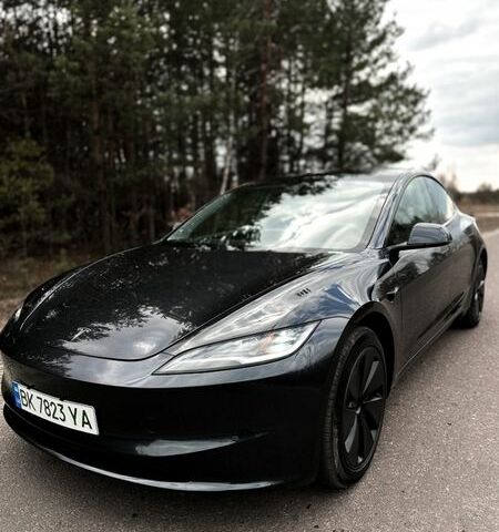 Серый Тесла Модель 3, объемом двигателя 0 л и пробегом 2 тыс. км за 28950 $, фото 1 на Automoto.ua
