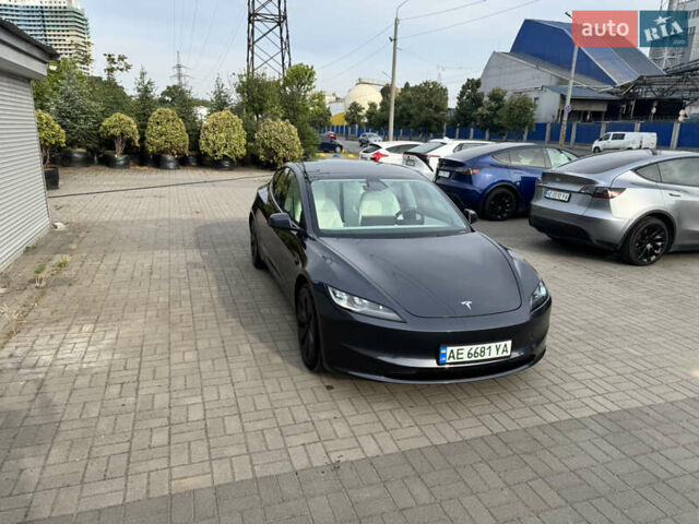 Серый Тесла Модель 3, объемом двигателя 0 л и пробегом 23 тыс. км за 29500 $, фото 1 на Automoto.ua