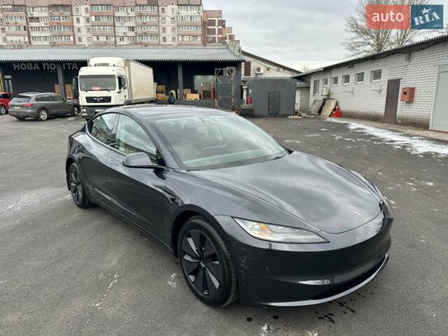 Серый Тесла Модель 3, объемом двигателя 0 л и пробегом 17 тыс. км за 28500 $, фото 1 на Automoto.ua