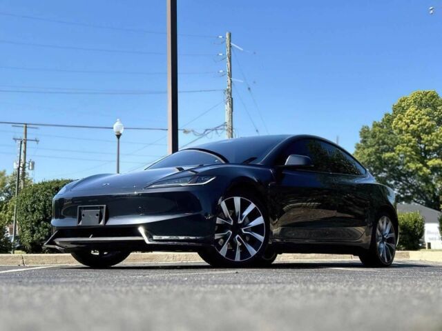 Сірий Тесла Модель 3, об'ємом двигуна 0 л та пробігом 4 тис. км за 14053 $, фото 1 на Automoto.ua