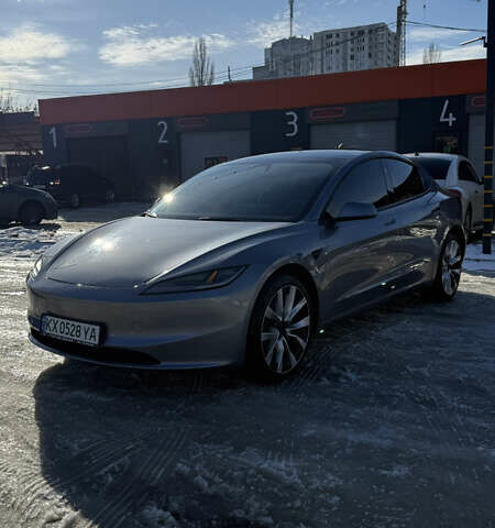 Серый Тесла Модель 3, объемом двигателя 0 л и пробегом 8 тыс. км за 31000 $, фото 1 на Automoto.ua