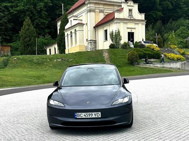 Серый Тесла Модель 3, объемом двигателя 0.2 л и пробегом 24 тыс. км за 31500 $, фото 1 на Automoto.ua