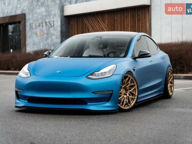 Синий Тесла Модель 3, объемом двигателя 0 л и пробегом 97 тыс. км за 40000 $, фото 1 на Automoto.ua