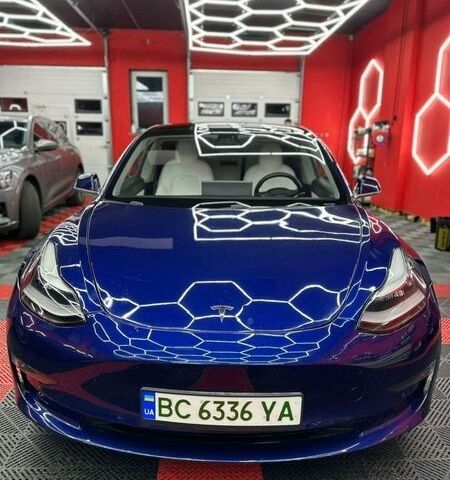 Синій Тесла Модель 3, об'ємом двигуна 0 л та пробігом 135 тис. км за 18500 $, фото 1 на Automoto.ua