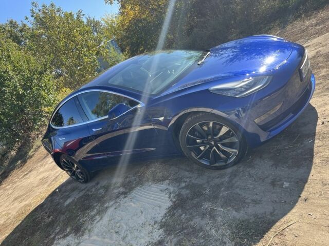 Синий Тесла Модель 3, объемом двигателя 0 л и пробегом 170 тыс. км за 17000 $, фото 1 на Automoto.ua