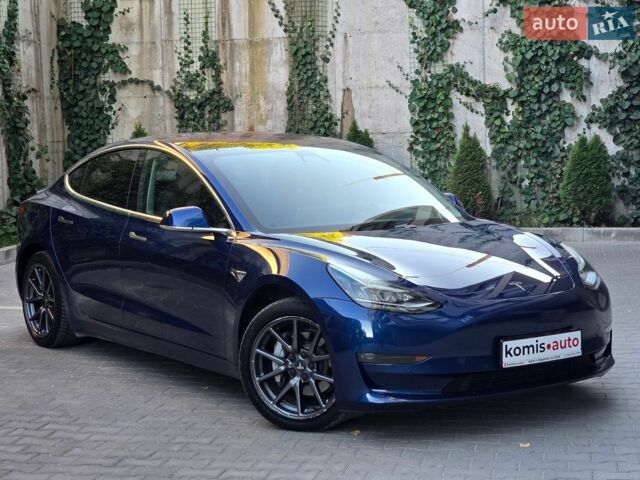 Синий Тесла Модель 3, объемом двигателя 0 л и пробегом 87 тыс. км за 17500 $, фото 1 на Automoto.ua