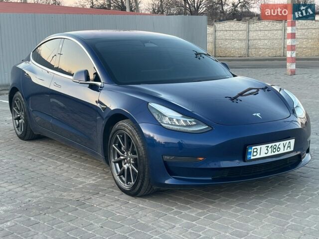 Синий Тесла Модель 3, объемом двигателя 0 л и пробегом 111 тыс. км за 17500 $, фото 1 на Automoto.ua