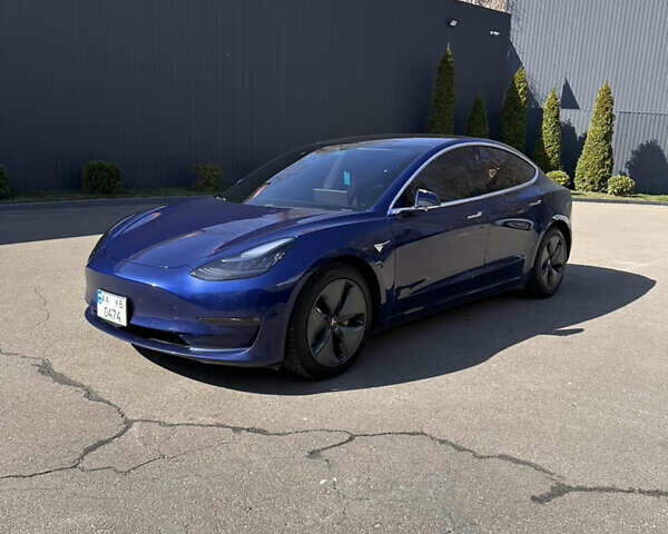 Синий Тесла Модель 3, объемом двигателя 0 л и пробегом 111 тыс. км за 21500 $, фото 1 на Automoto.ua