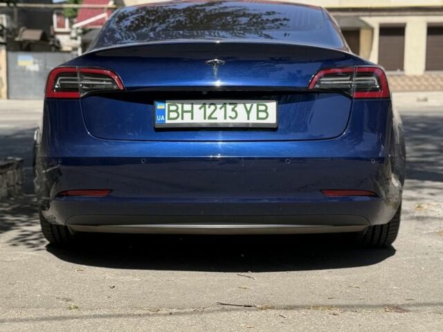 Синій Тесла Модель 3, об'ємом двигуна 0 л та пробігом 105 тис. км за 17715 $, фото 1 на Automoto.ua