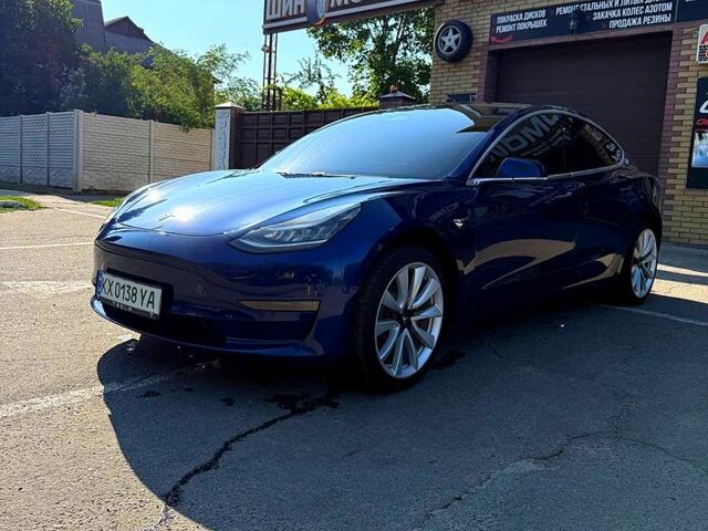 Синий Тесла Модель 3, объемом двигателя 0.34 л и пробегом 135 тыс. км за 17950 $, фото 1 на Automoto.ua