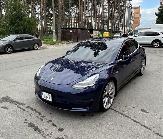 Синій Тесла Модель 3, об'ємом двигуна 0 л та пробігом 116 тис. км за 16700 $, фото 1 на Automoto.ua