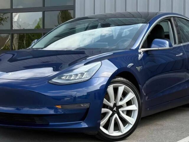 Синий Тесла Модель 3, объемом двигателя 0 л и пробегом 49 тыс. км за 9900 $, фото 1 на Automoto.ua