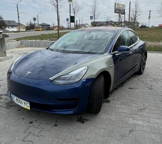 Синий Тесла Модель 3, объемом двигателя 0 л и пробегом 108 тыс. км за 14499 $, фото 1 на Automoto.ua